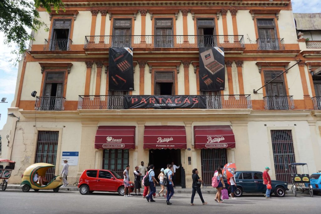 Real Fabrica de Tabacos Partagas, Zigarrenshop, Havana, Cuba
