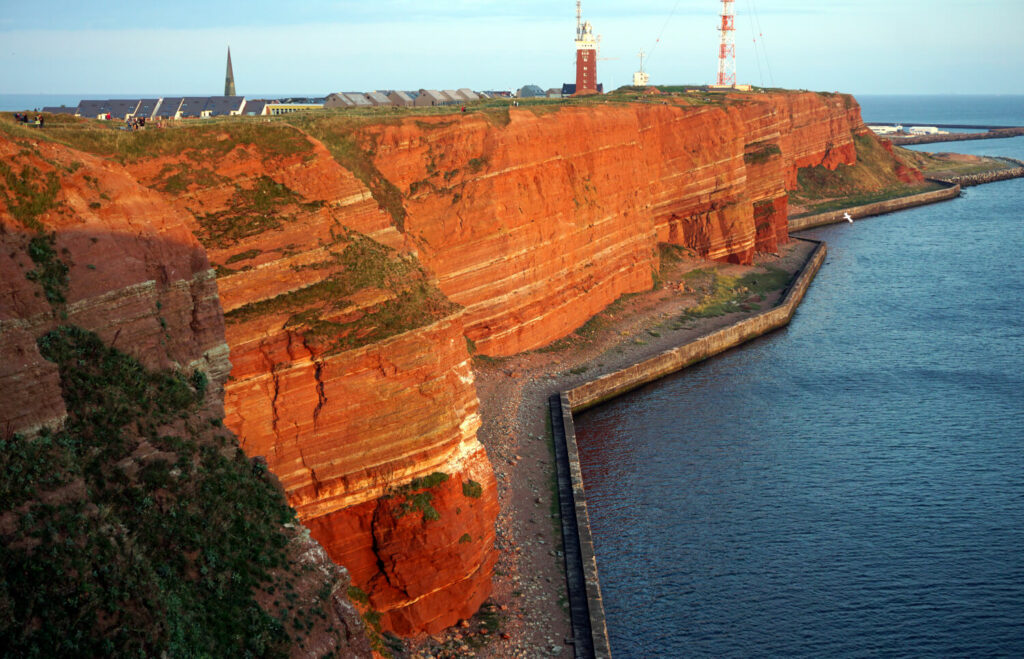 Helgoland: Blick Richtung Süden auf den roten Felsen